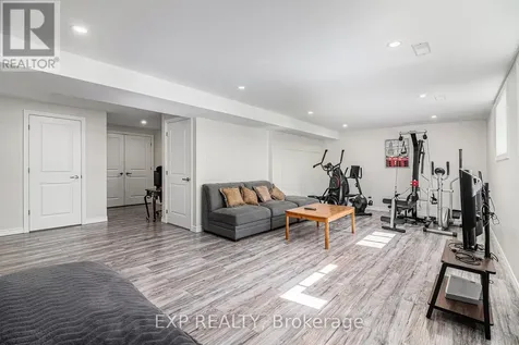 107 Rallidale Street Ottawa ON K1X 0G7
