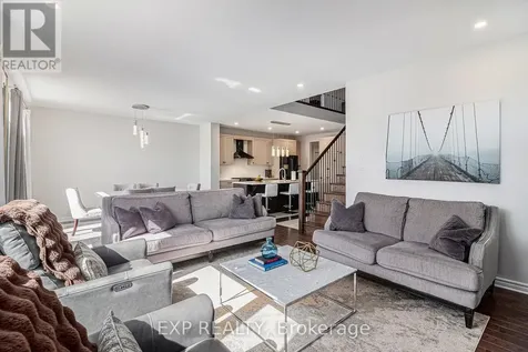 107 Rallidale Street Ottawa ON K1X 0G7