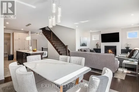 107 Rallidale Street Ottawa ON K1X 0G7