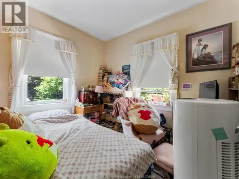 1025 Campbell Avenue Windsor ON N9B 2J4