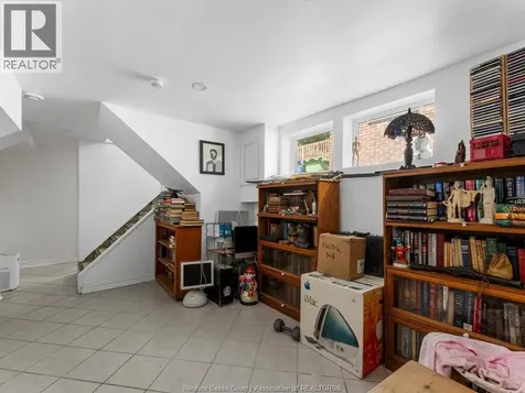 1025 Campbell Avenue Windsor ON N9B 2J4