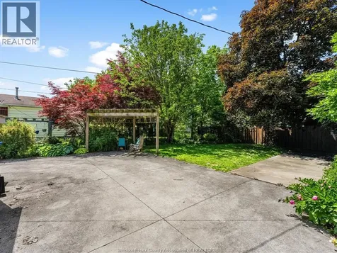 1025 Campbell Avenue Windsor ON N9B 2J4