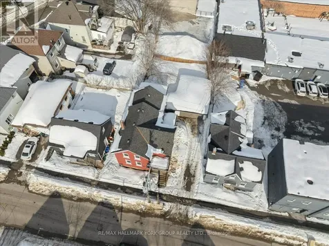 16 Albert Street North Orillia ON L3V 5K1