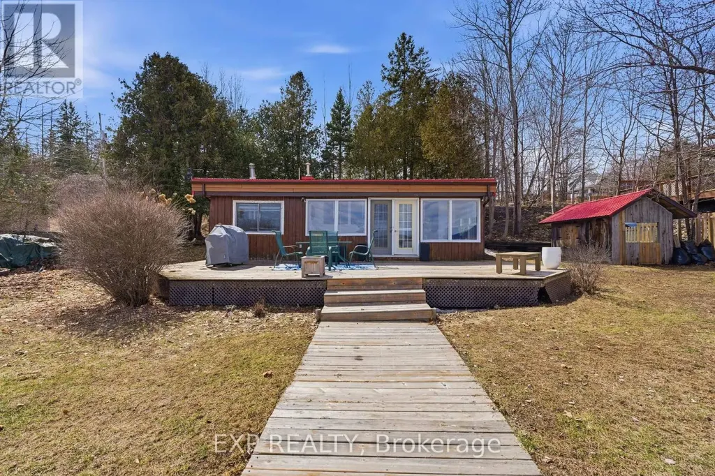 15 Neely Street Ottawa ON K0A 1T0
