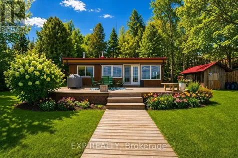 15 Neely Street Ottawa ON K0A 1T0