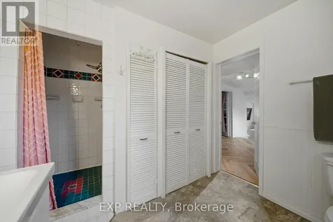 15 Neely Street Ottawa ON K0A 1T0