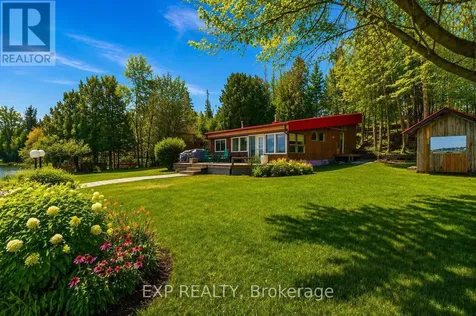 15 Neely Street Ottawa ON K0A 1T0