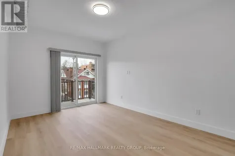 109 Russell Avenue Ottawa ON K1N 7X2