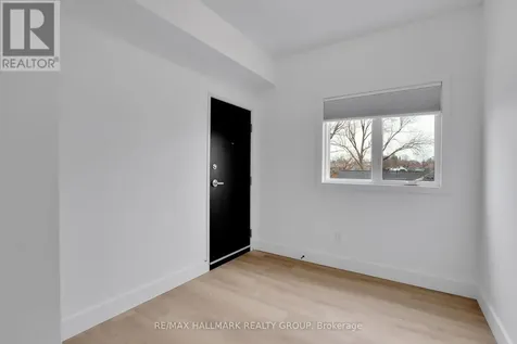 109 Russell Avenue Ottawa ON K1N 7X2