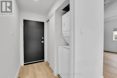 109 Russell Avenue Ottawa ON K1N 7X2