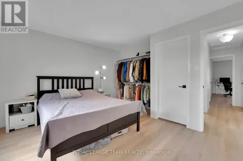 282 Dalehurst Drive Ottawa ON K2G 4J5