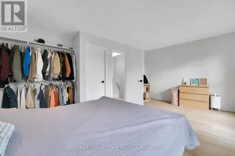 282 Dalehurst Drive Ottawa ON K2G 4J5