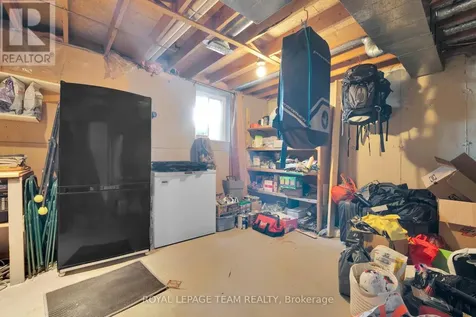 282 Dalehurst Drive Ottawa ON K2G 4J5
