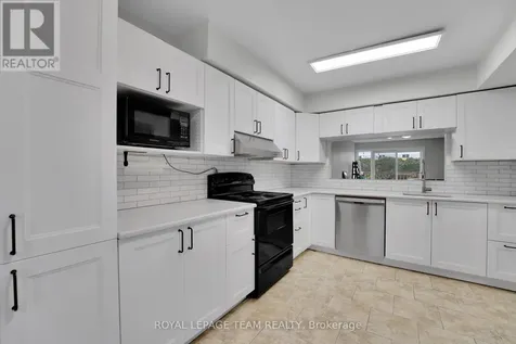 282 Dalehurst Drive Ottawa ON K2G 4J5