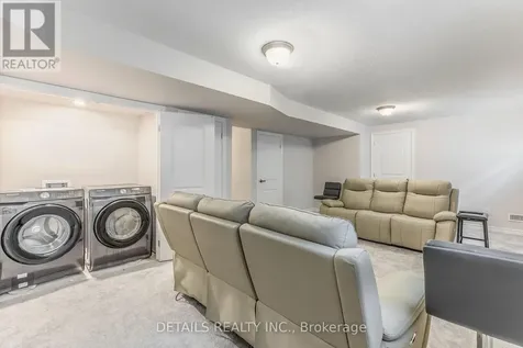 708 Vennecy Terrace Ottawa ON K1W 0N5