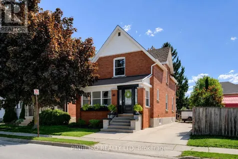 42 Fifth Avenue St. Thomas ON N5R 4C5