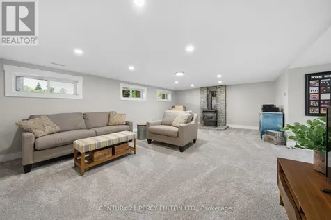 1935 Pratt's Marina Road Selwyn ON K0L 2H0