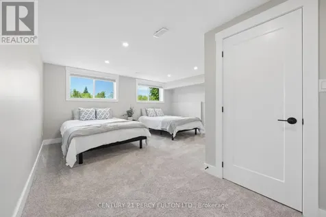 1935 Pratt's Marina Road Selwyn ON K0L 2H0