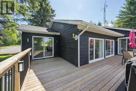 1935 Pratt's Marina Road Selwyn ON K0L 2H0