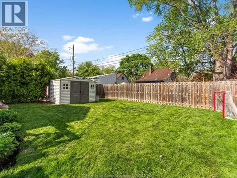 1814 Central Avenue Windsor ON N8W 4H7