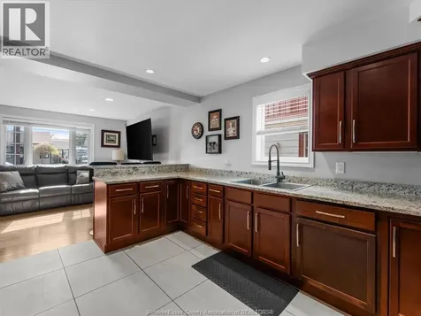 1814 Central Avenue Windsor ON N8W 4H7