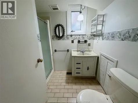 3240 Askin Avenue Windsor ON N9E 3J5
