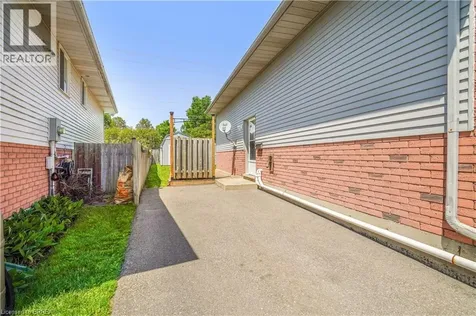58 Arbor Drive Brantford ON N3P 2A7