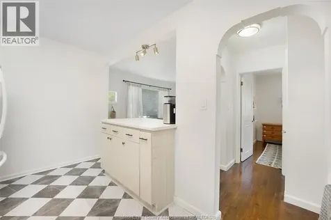 1071 Fairview Boulevard Windsor ON N8S 3E6