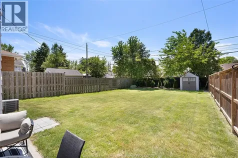 1071 Fairview Boulevard Windsor ON N8S 3E6