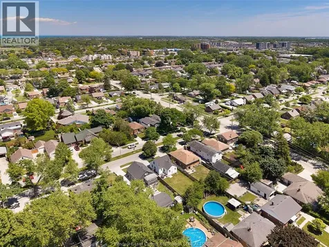 1071 Fairview Boulevard Windsor ON N8S 3E6