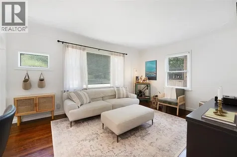 1071 Fairview Boulevard Windsor ON N8S 3E6