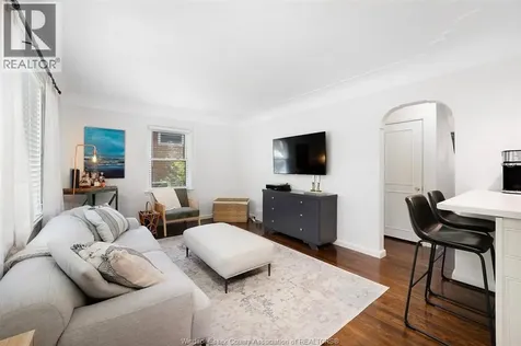 1071 Fairview Boulevard Windsor ON N8S 3E6