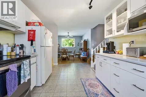 512 Elinor Windsor ON N8P 1E4