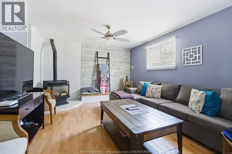 512 Elinor Windsor ON N8P 1E4