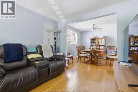 512 Elinor Windsor ON N8P 1E4
