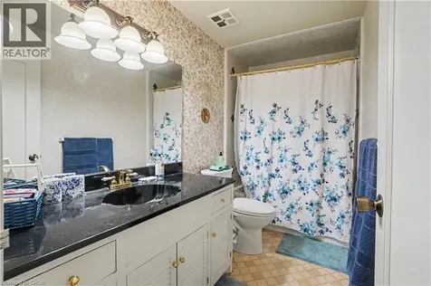 2068 Wellington Avenue Burlington ON L7R 1P3