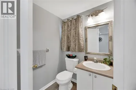 34 Phair Crescent London ON N5Z 5B5
