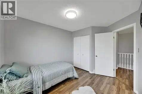 34 Phair Crescent London ON N5Z 5B5