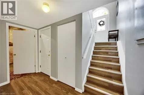 34 Phair Crescent London ON N5Z 5B5