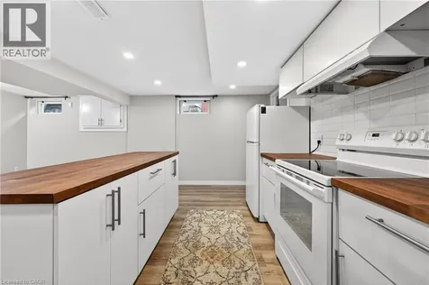 226 Bel-air Avenue Stoney Creek ON L8E 5K2