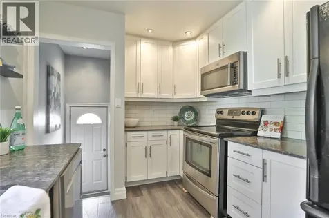 226 Bel-air Avenue Stoney Creek ON L8E 5K2