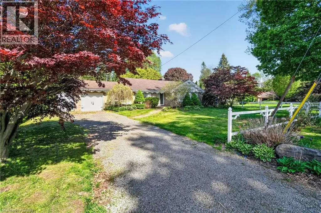 53 Lovers Lane Ancaster ON L9G 1G5