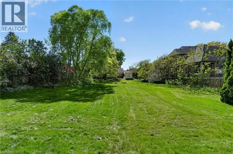 53 Lovers Lane Ancaster ON L9G 1G5