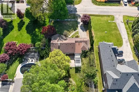 53 Lovers Lane Ancaster ON L9G 1G5