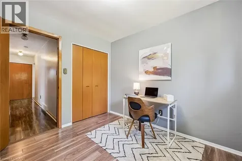 24 Devonglen Court Kitchener ON N2E 2A8