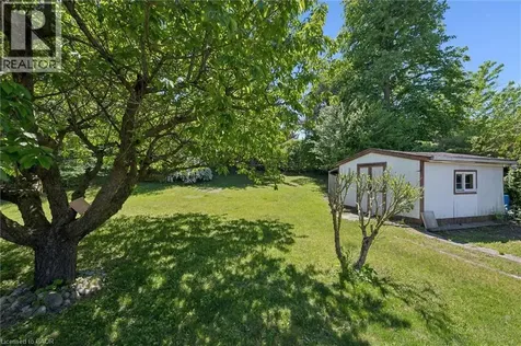 24 Devonglen Court Kitchener ON N2E 2A8