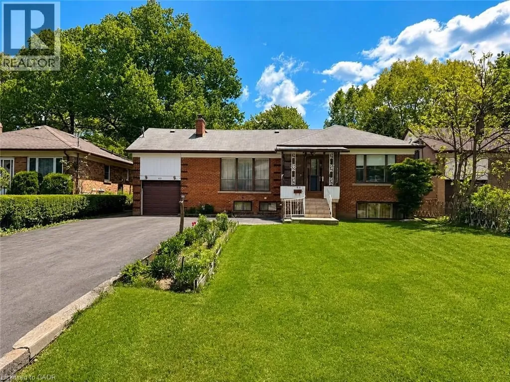 40 Kingswood Road Oakville ON L6K 2E3