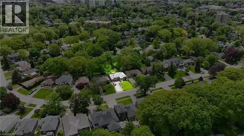 40 Kingswood Road Oakville ON L6K 2E3