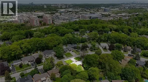 40 Kingswood Road Oakville ON L6K 2E3