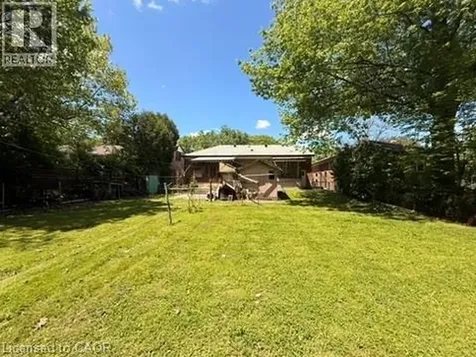 40 Kingswood Road Oakville ON L6K 2E3